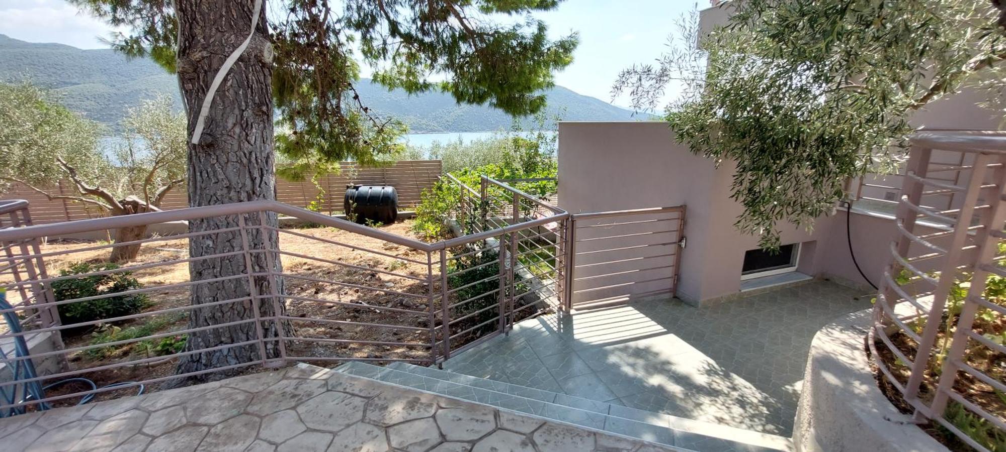 Guesthouse Aggelos Porto Germeno Eksteriør bilde